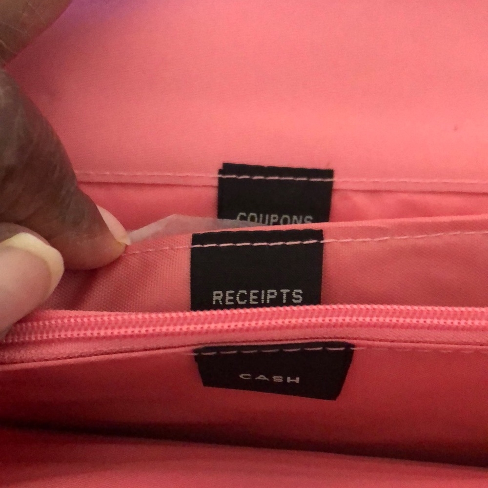 Mundi File Master Pink RFID Wallet - Picture 8 of 8